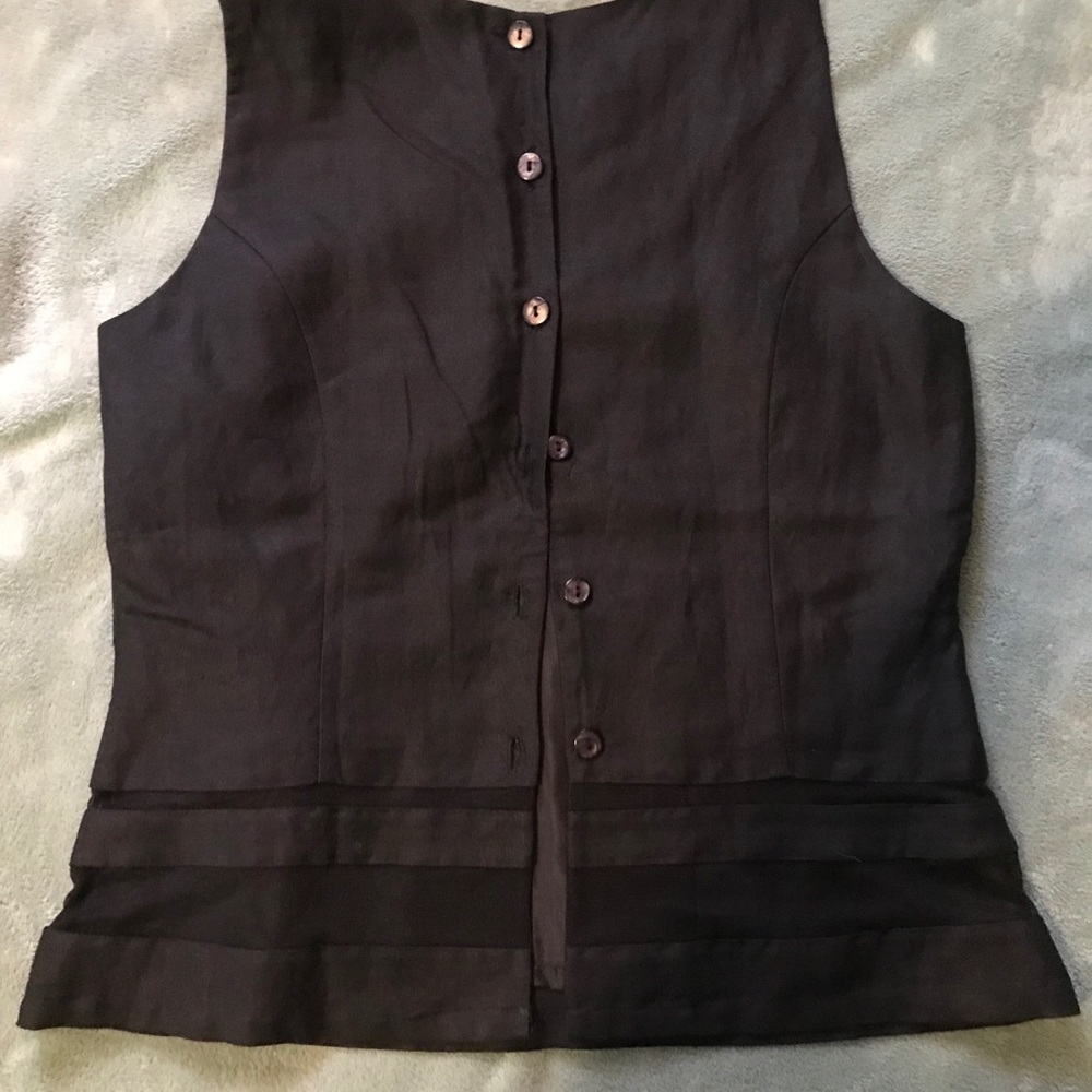 Top, black, sleeveless